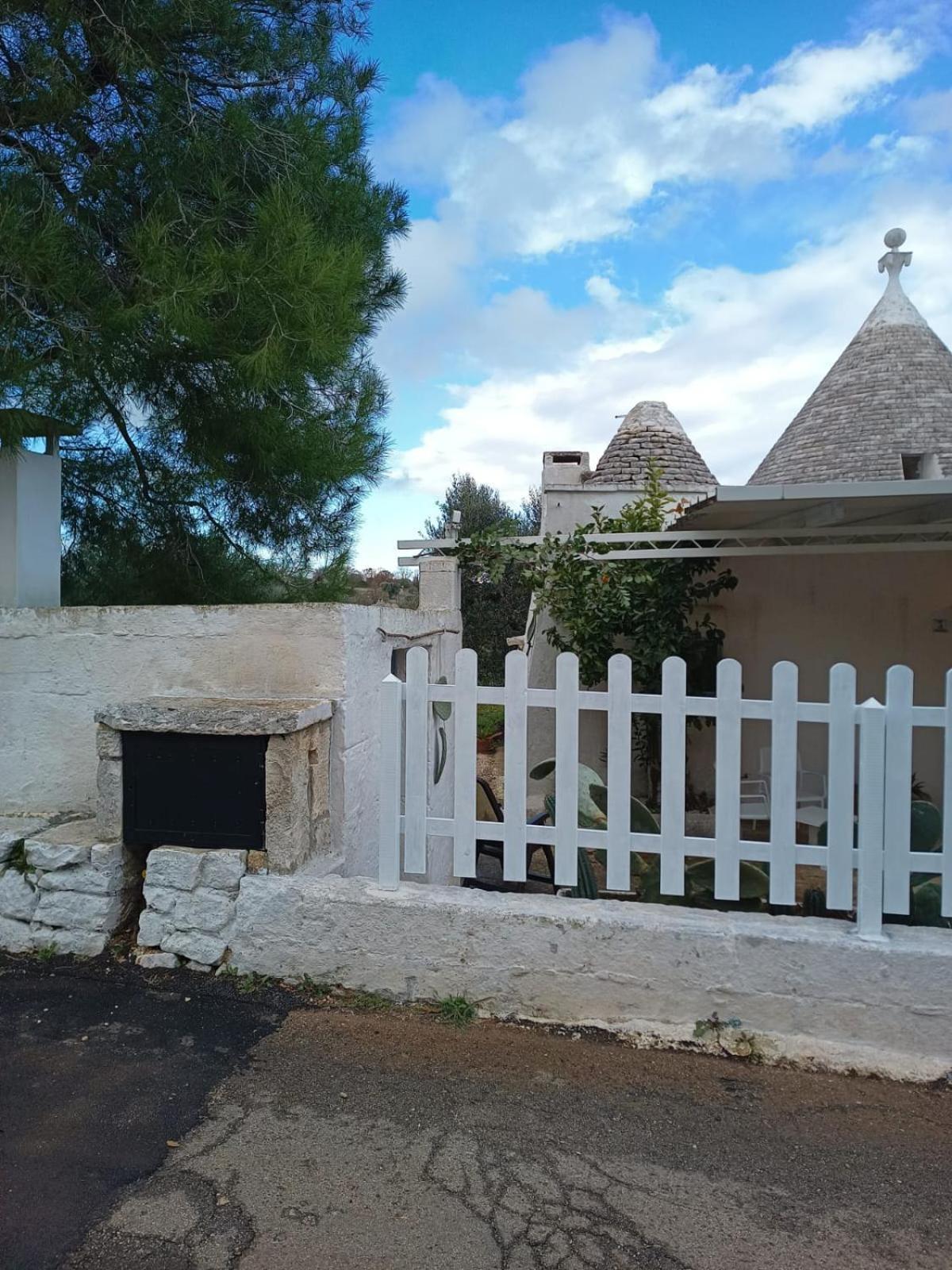 Trullo Da Nonno Marco Villa ชิสแตร์นีโน ภายนอก รูปภาพ